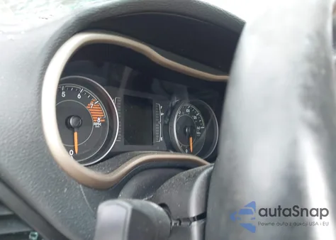 2017 Jeep Cherokee Altitude Fwd z USA, uszkodzony, nr VIN 1C4PJLAS3HW571665